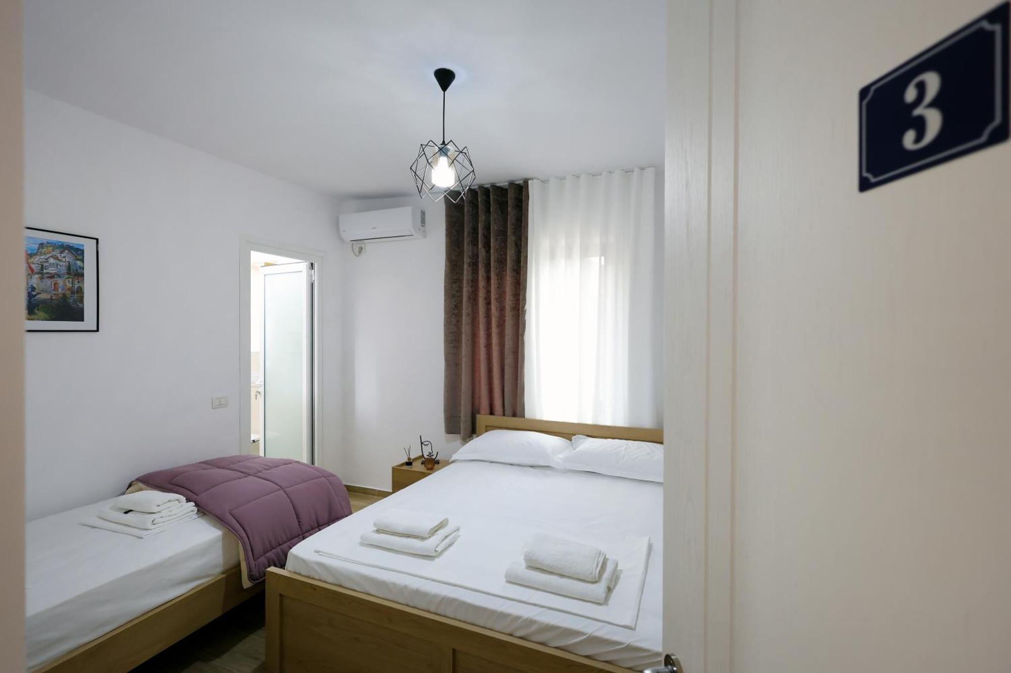 בראט Hotel Vila Vreko B&B מראה חיצוני תמונה