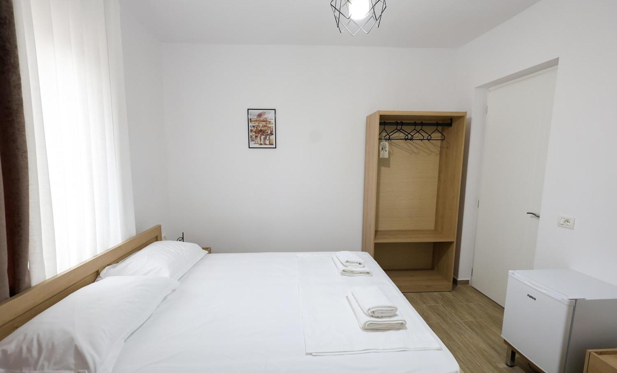 בראט Hotel Vila Vreko B&B מראה חיצוני תמונה