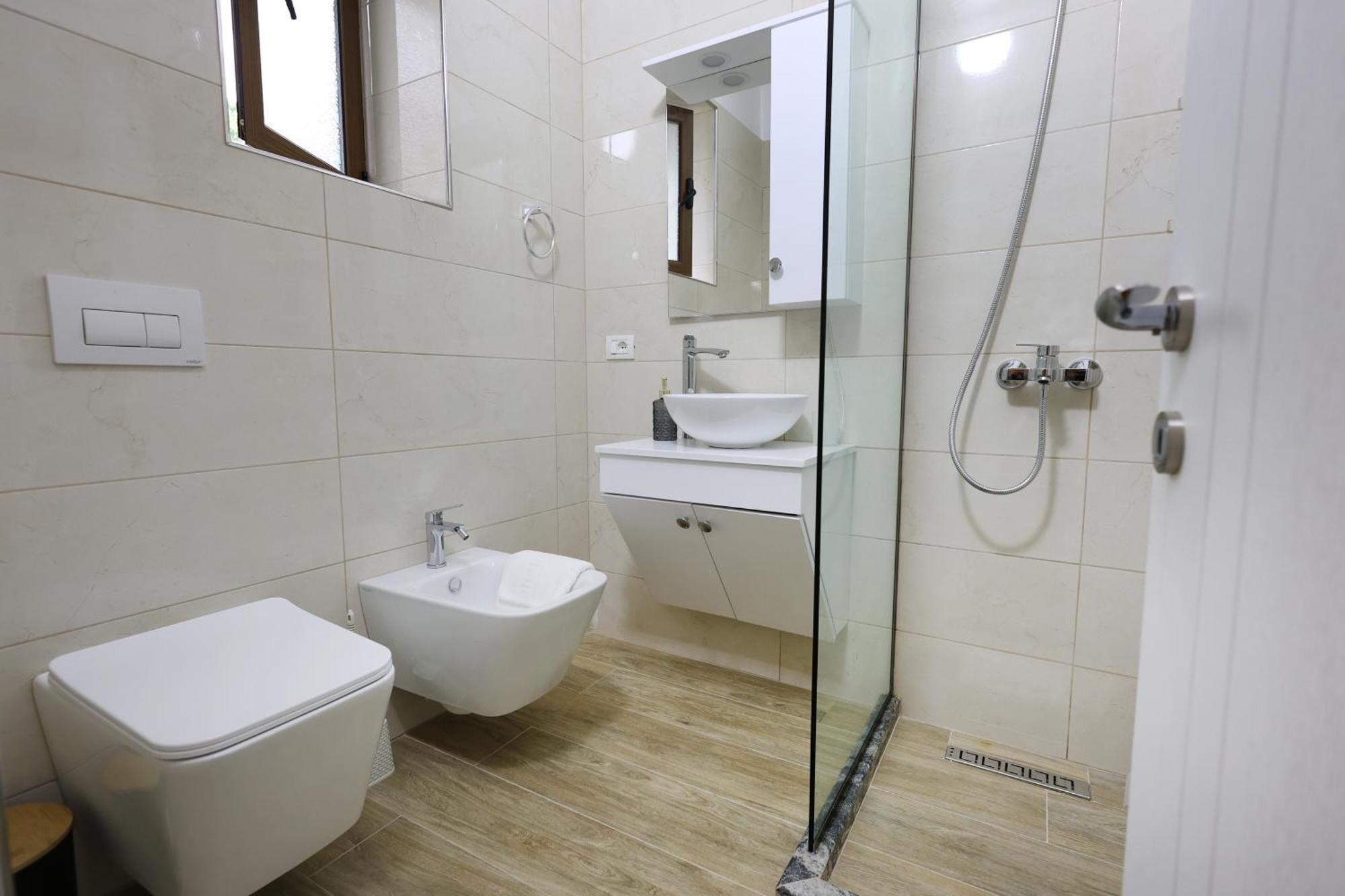 בראט Hotel Vila Vreko B&B מראה חיצוני תמונה