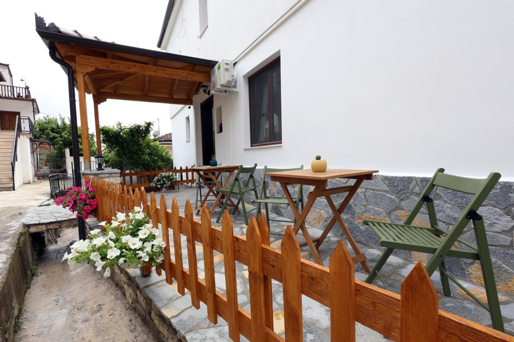 בראט Hotel Vila Vreko B&B מראה חיצוני תמונה