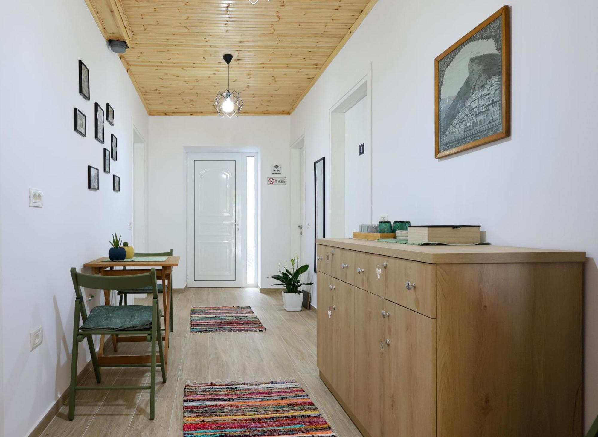 בראט Hotel Vila Vreko B&B מראה חיצוני תמונה