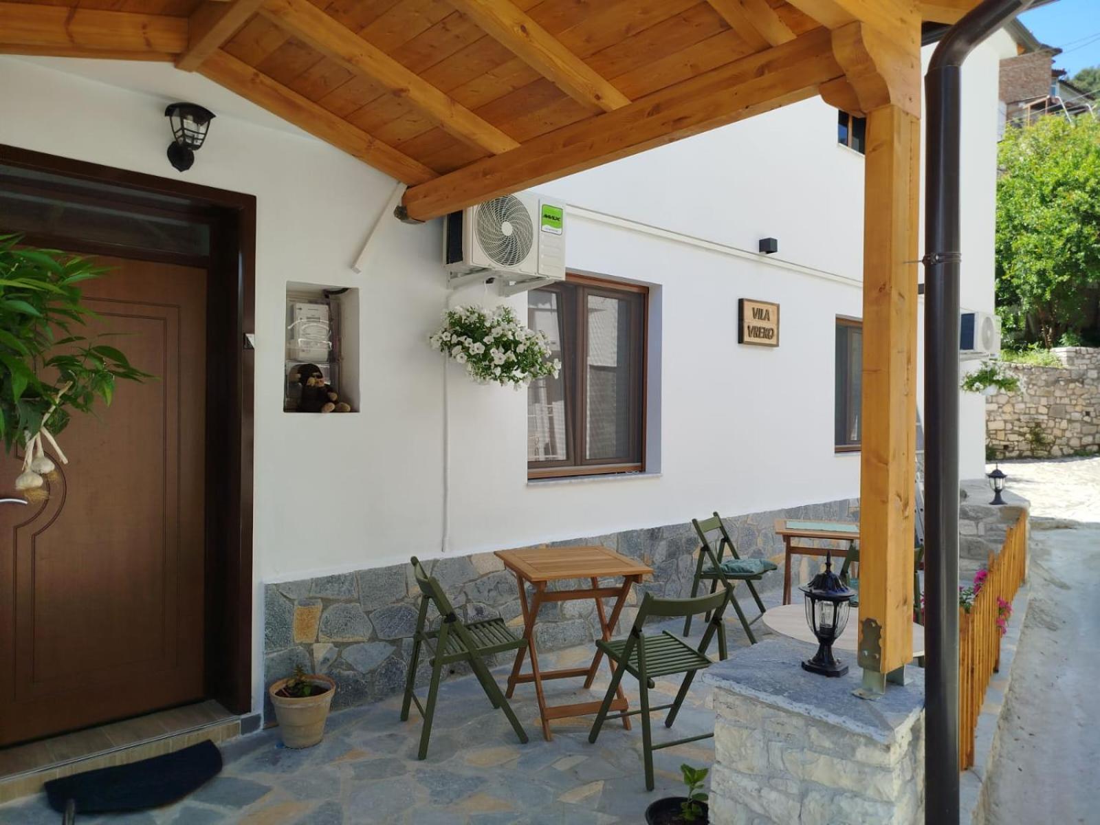 בראט Hotel Vila Vreko B&B מראה חיצוני תמונה