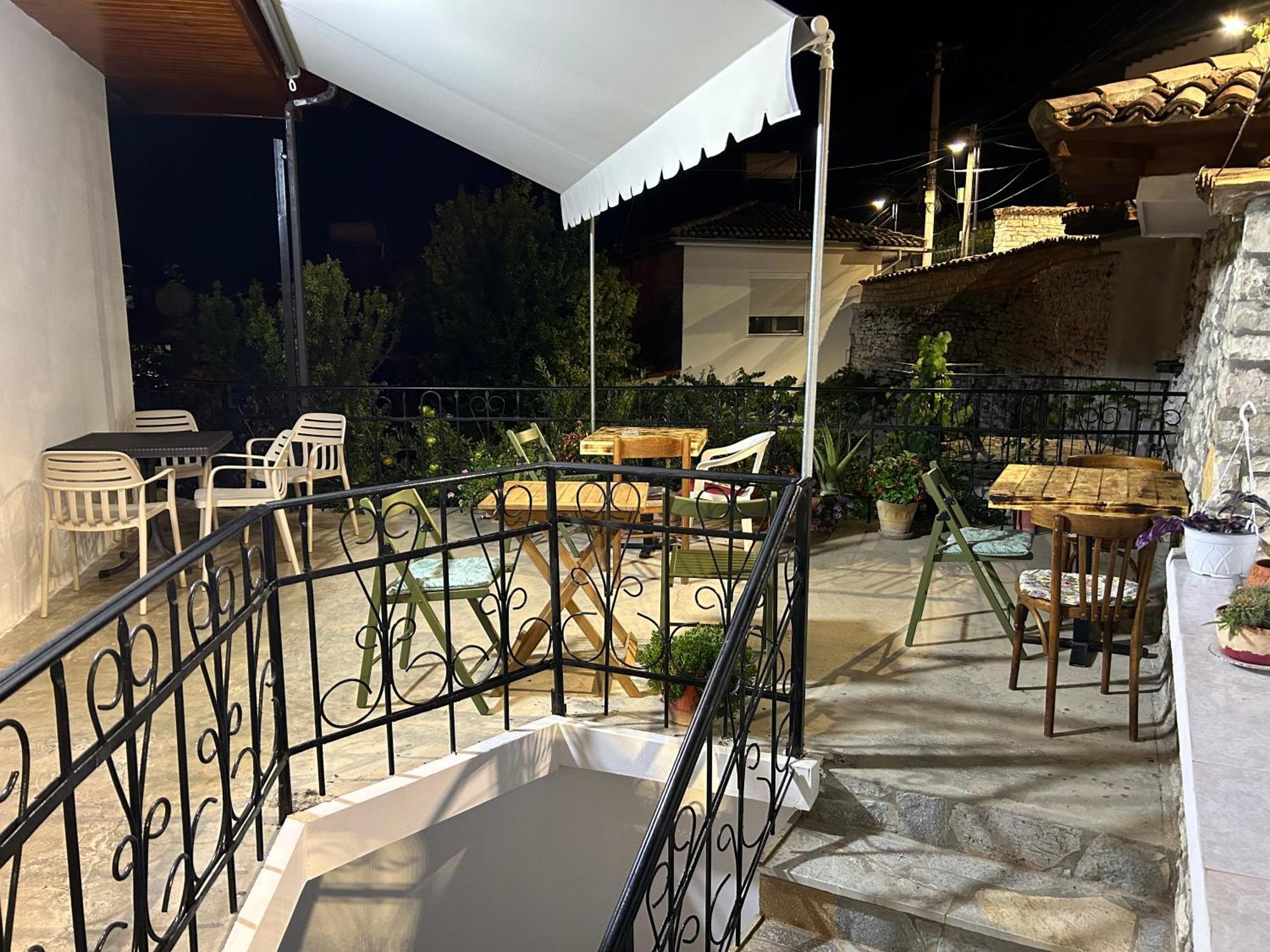בראט Hotel Vila Vreko B&B מראה חיצוני תמונה